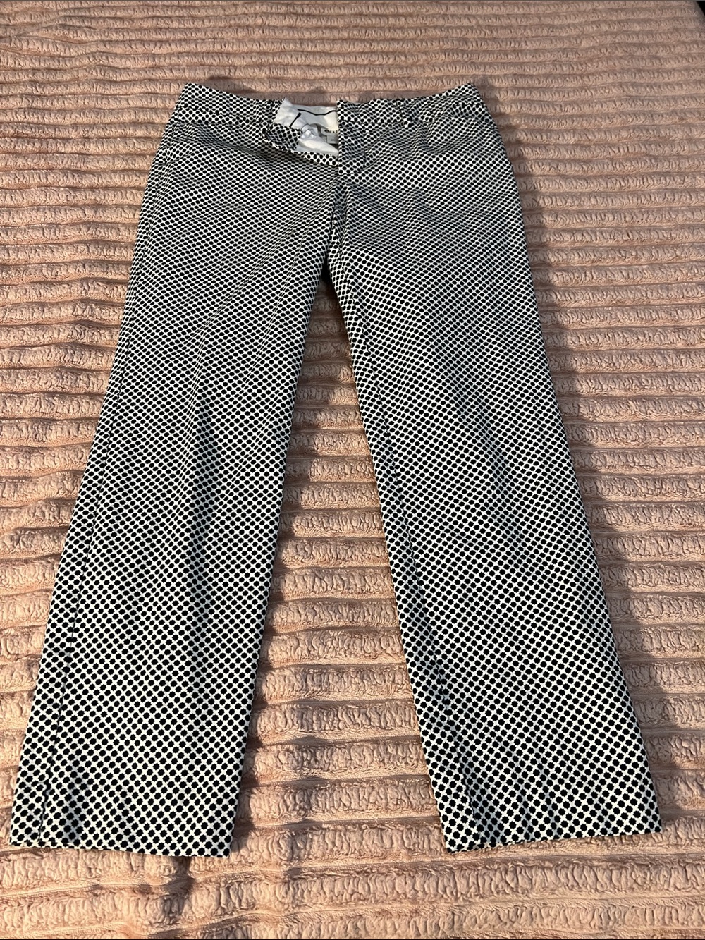 Black and White Geometric Stylus Women's Patterned Pants Size 8